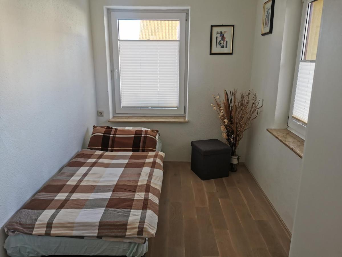 Ferienwohnung Und Pension Guertler Werdau Екстериор снимка