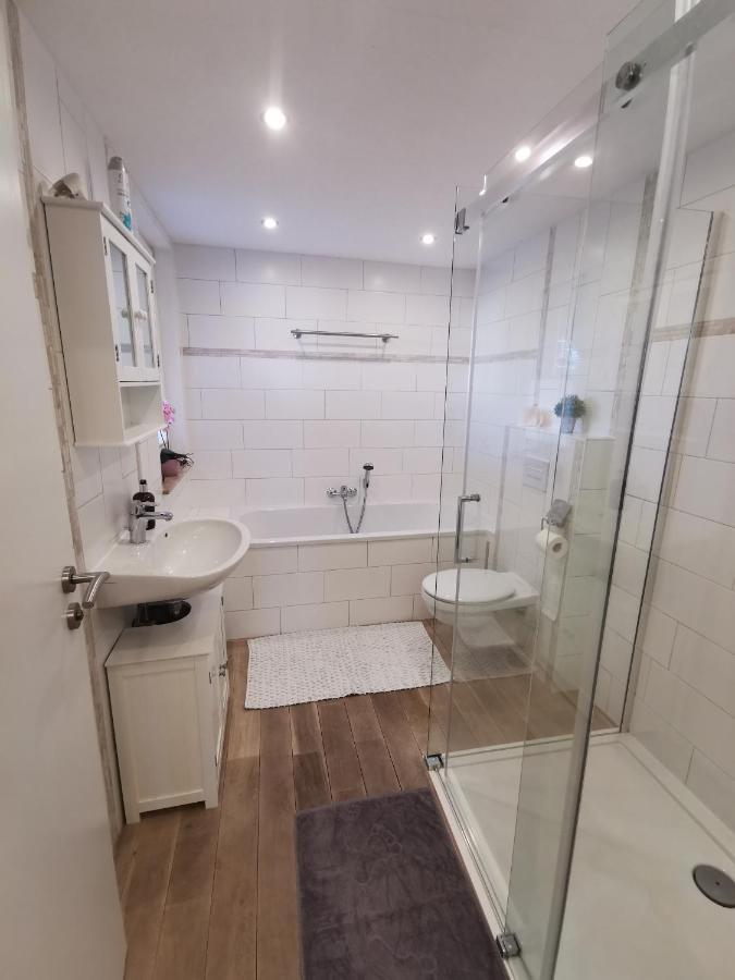 Ferienwohnung Und Pension Guertler Werdau Екстериор снимка